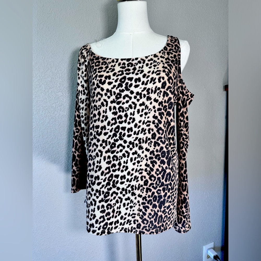 Macaron Animal Print Cold Shoulder Top